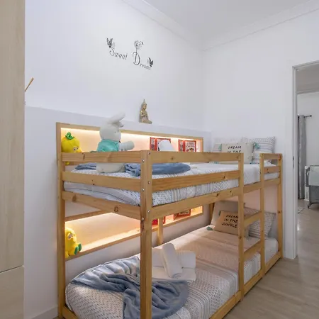 Refúgio Barcas Ferienhaus Lourinhã
